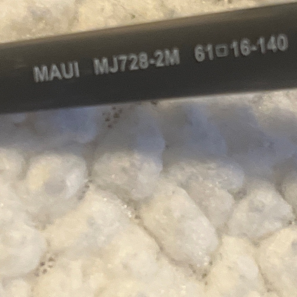 Maui Jim CASTLES MJ 728-2M Black Gray W/ Polarized Gray Gradient Glass & CASE - Picture 6 of 8
